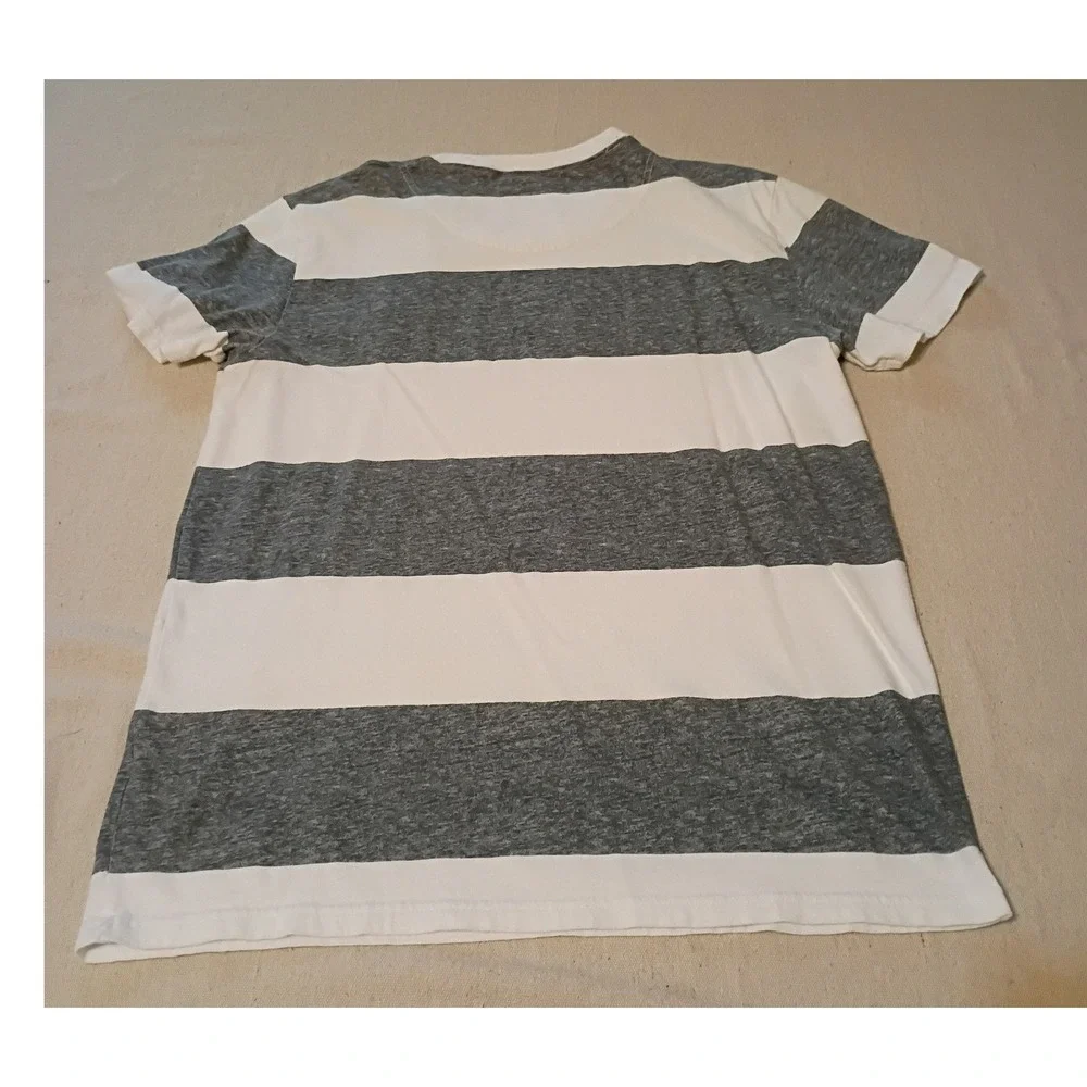 Hollister must have